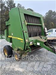 John Deere 568 Enfardadeira de rolos