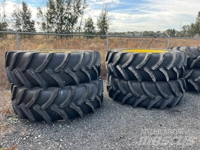 John Deere 600R Pulverizadores rebocados