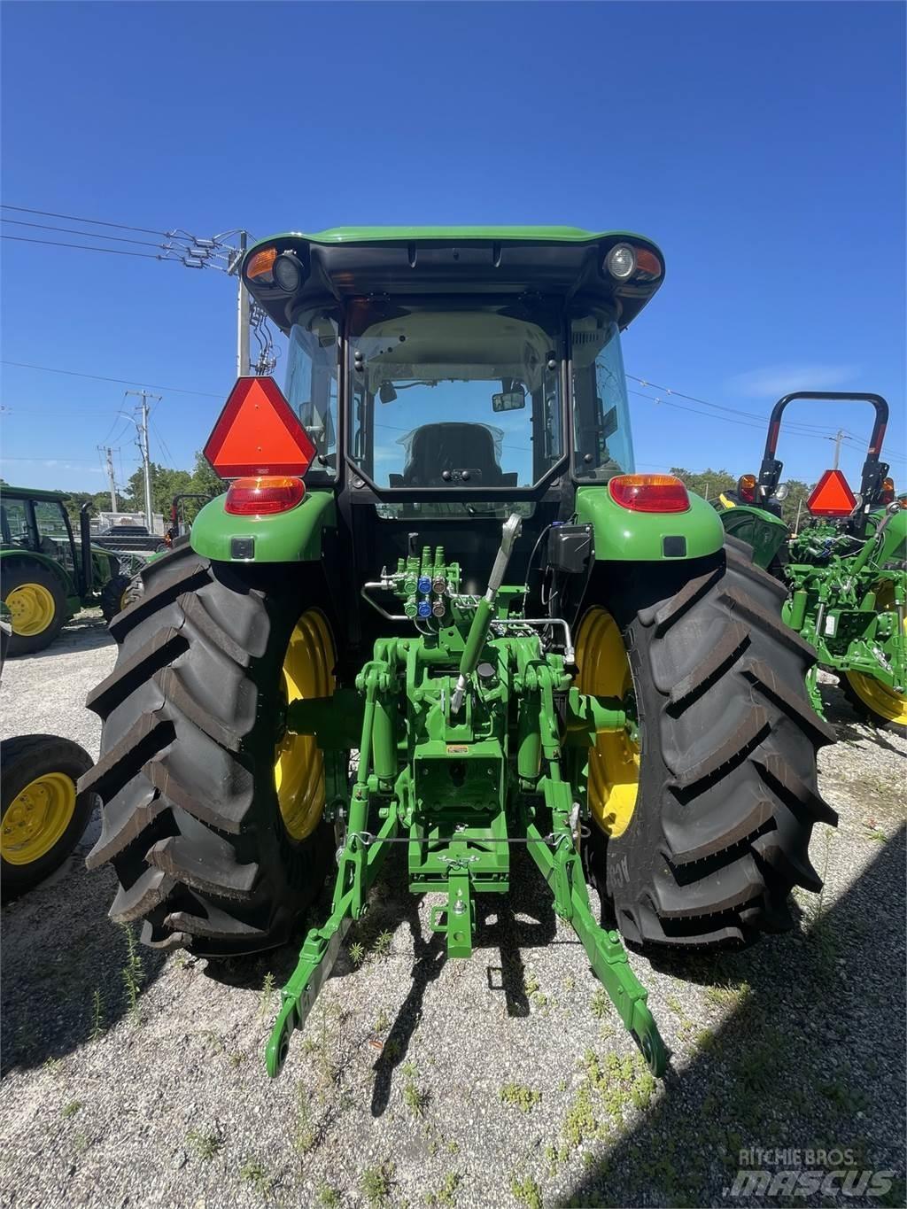 John Deere 6135E Tratores Agrícolas usados
