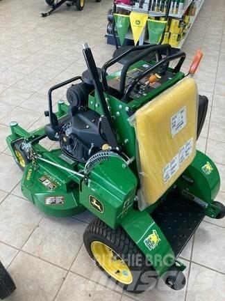 John Deere 636M Corta-Relvas Riders
