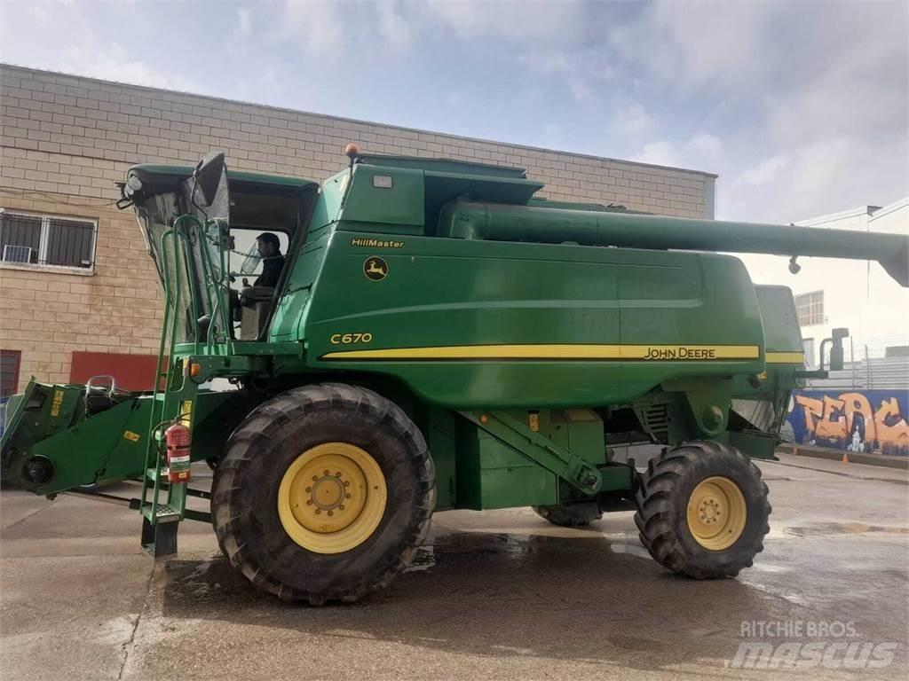 John Deere C670 Ceifeiras debulhadoras