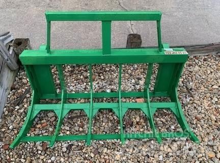 John Deere CR50 Garras