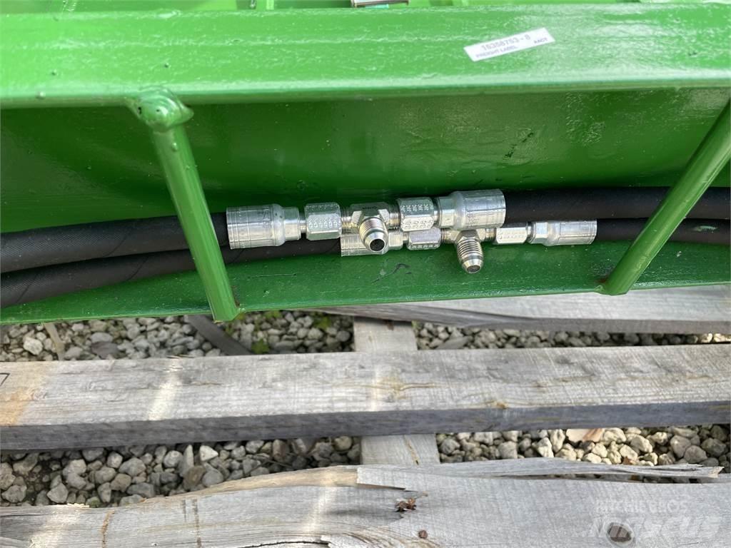 John Deere CR61G Outros acessórios de tractores