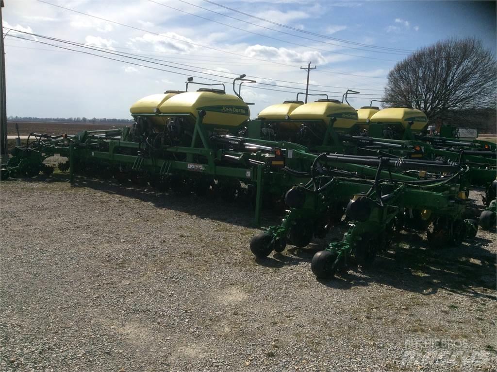 John Deere DR18 Plantadores