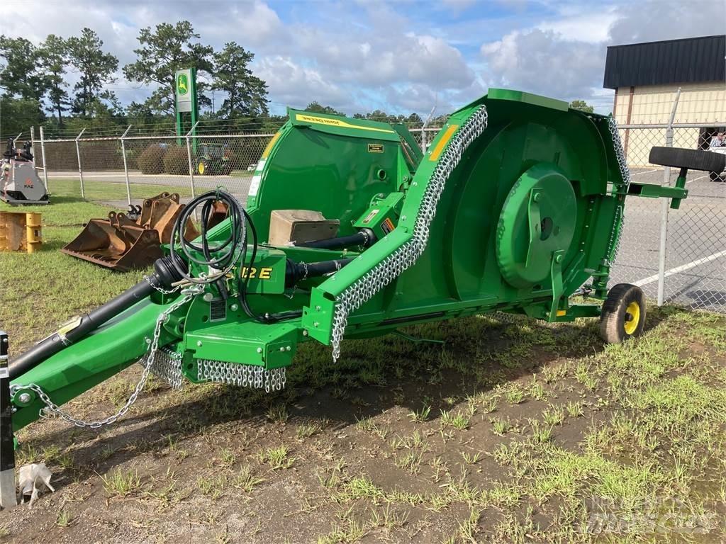 John Deere FC12E Cortadores, moinhos e desenroladores de fardos