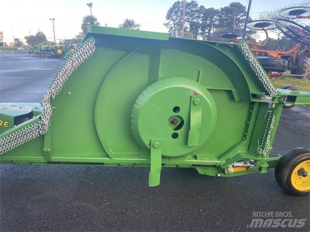 John Deere FC12E Cortadores, moinhos e desenroladores de fardos