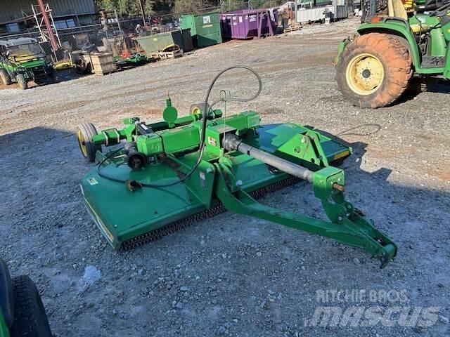 John Deere RC8M Cortadores, moinhos e desenroladores de fardos