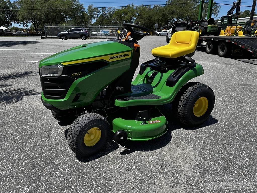 John Deere S100 Corta-Relvas Riders