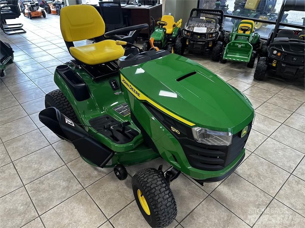 John Deere S110 Corta-Relvas Riders