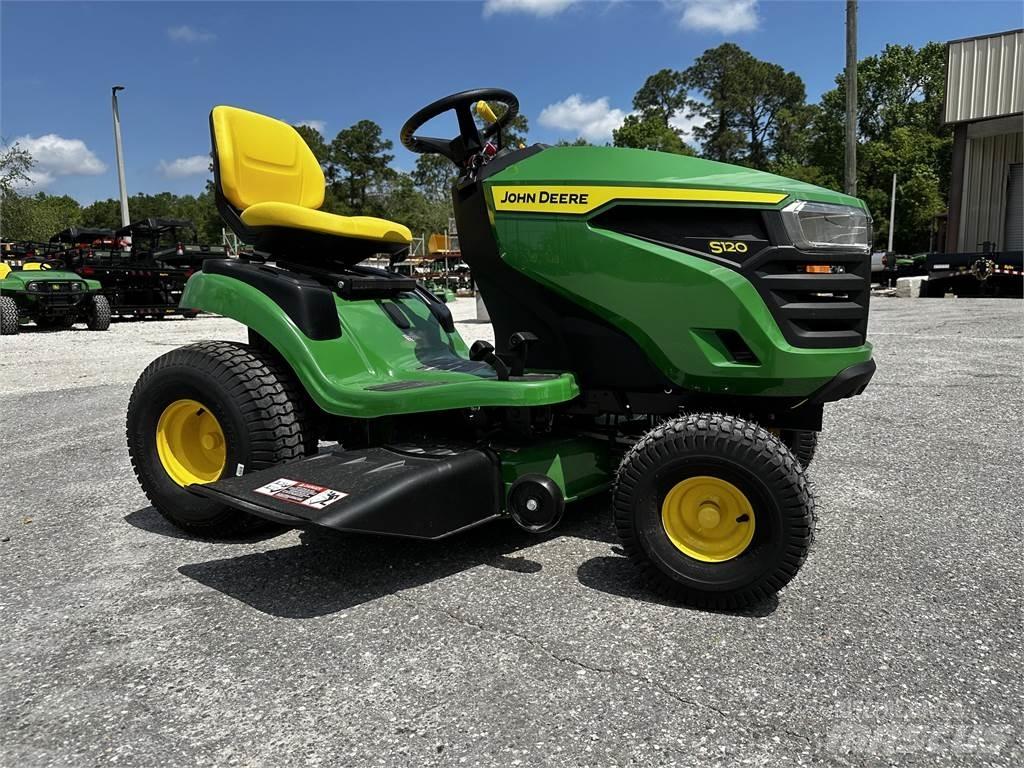 John Deere S120 Corta-Relvas Riders