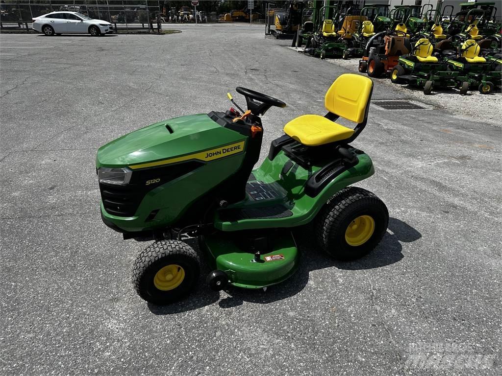 John Deere S120 Corta-Relvas Riders