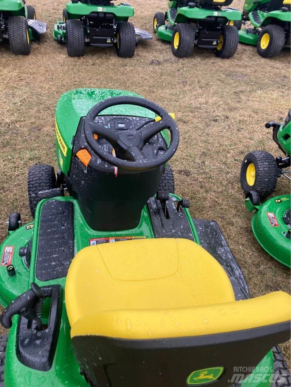 John Deere s120 Corta-Relvas Riders