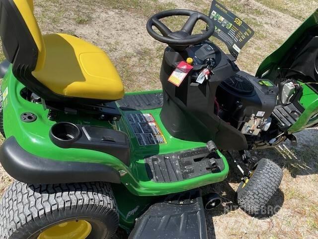 John Deere S130 Corta-Relvas Riders