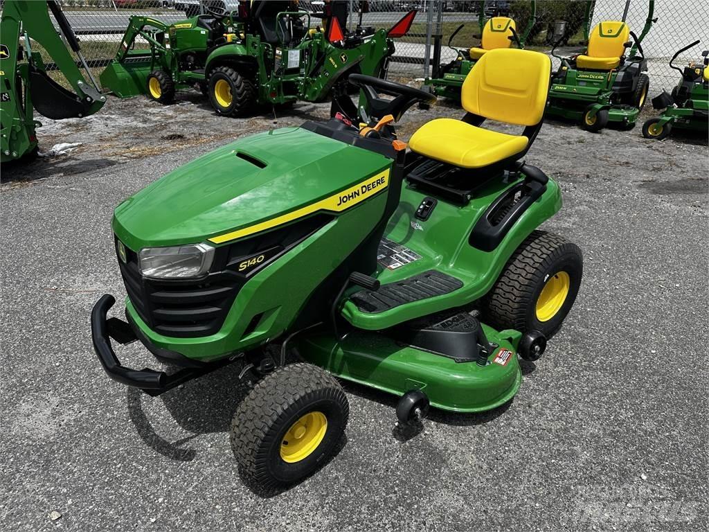 John Deere S140 Corta-Relvas Riders