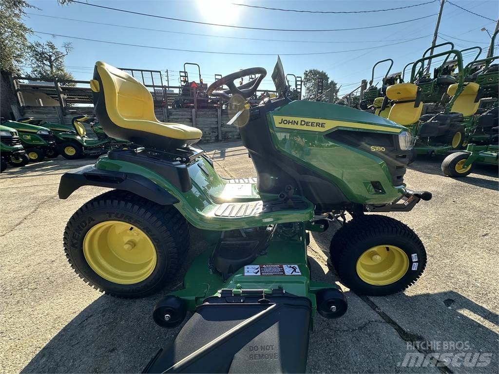 John Deere S180 Tractores compactos