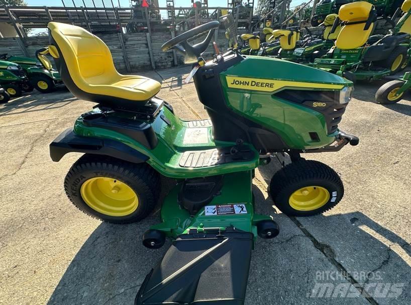 John Deere S180 Tractores compactos