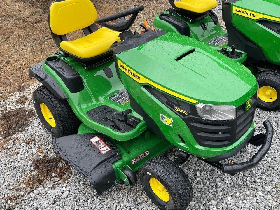 John Deere S240 Tractores compactos