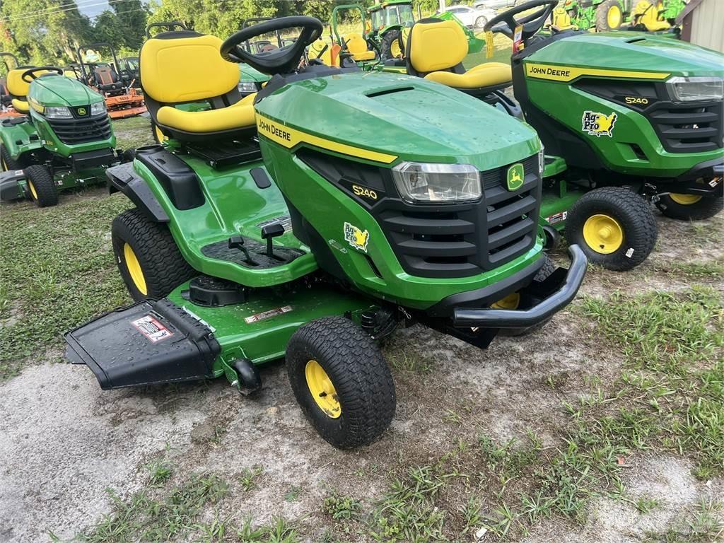 John Deere S240 Tractores compactos