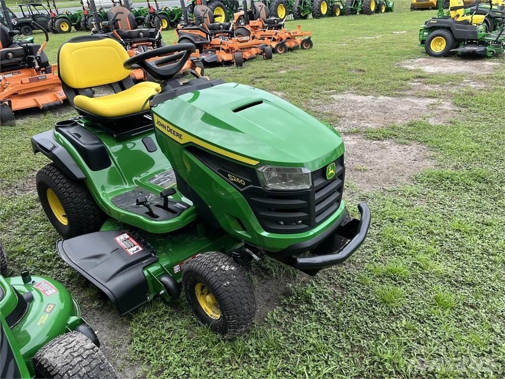 John Deere S240 Tractores compactos