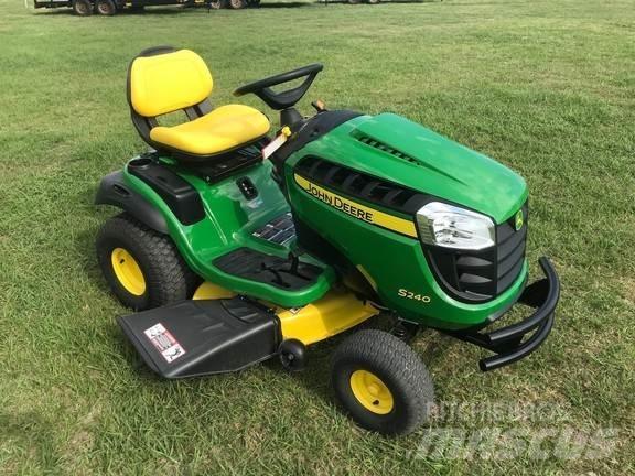 John Deere S240 Tractores compactos