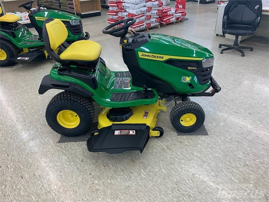 John Deere S240 Tractores compactos