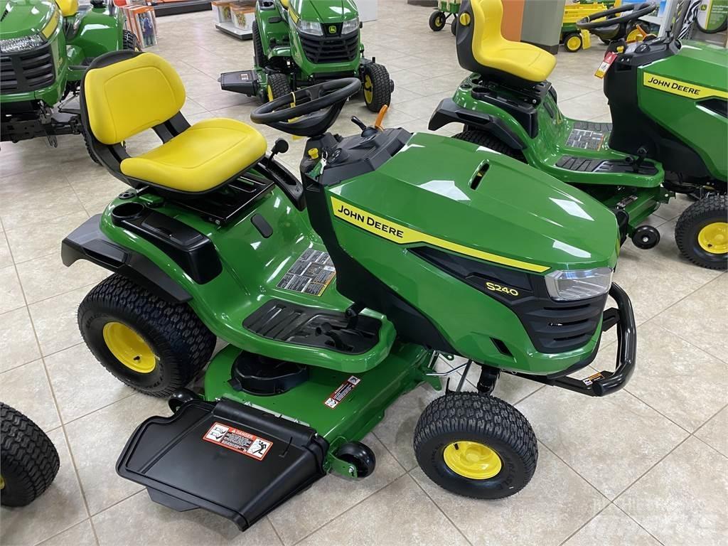 John Deere S240 Tractores compactos