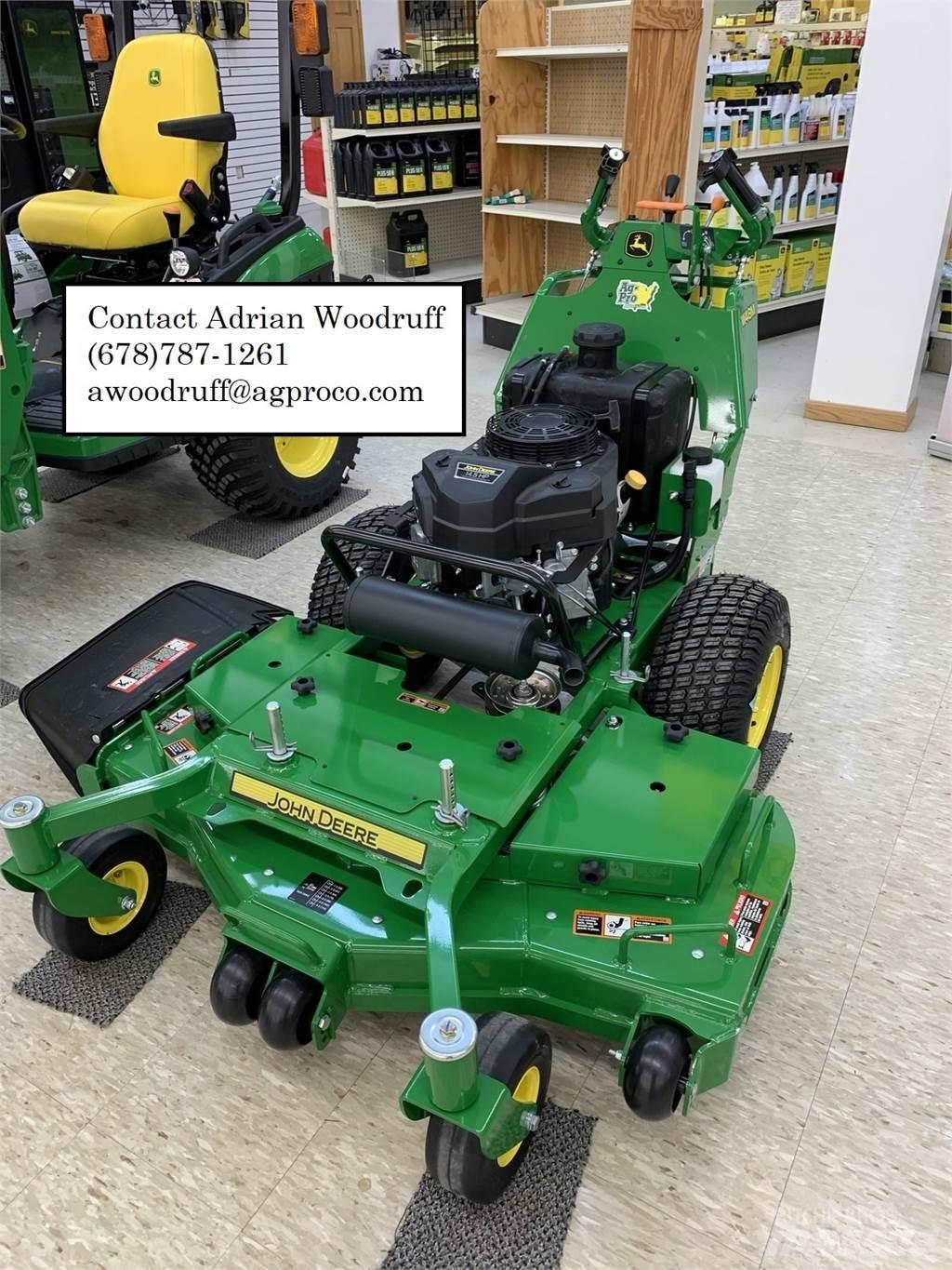 John Deere W48M Corta-Relvas walk-behind