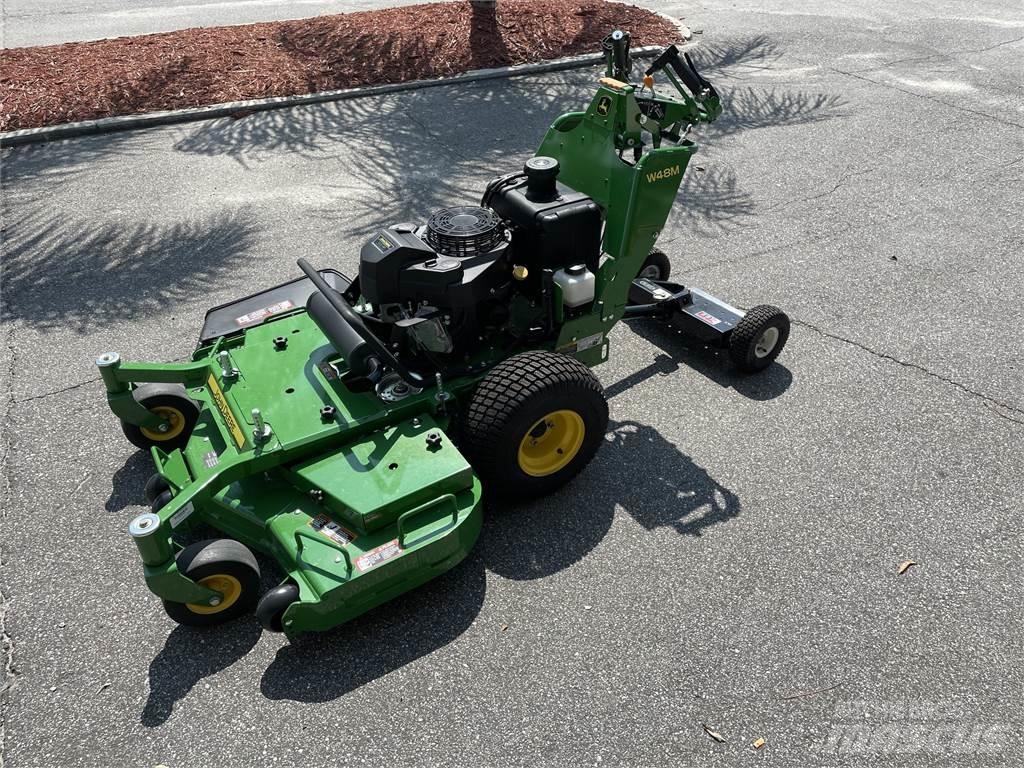 John Deere W48M Corta-Relvas walk-behind