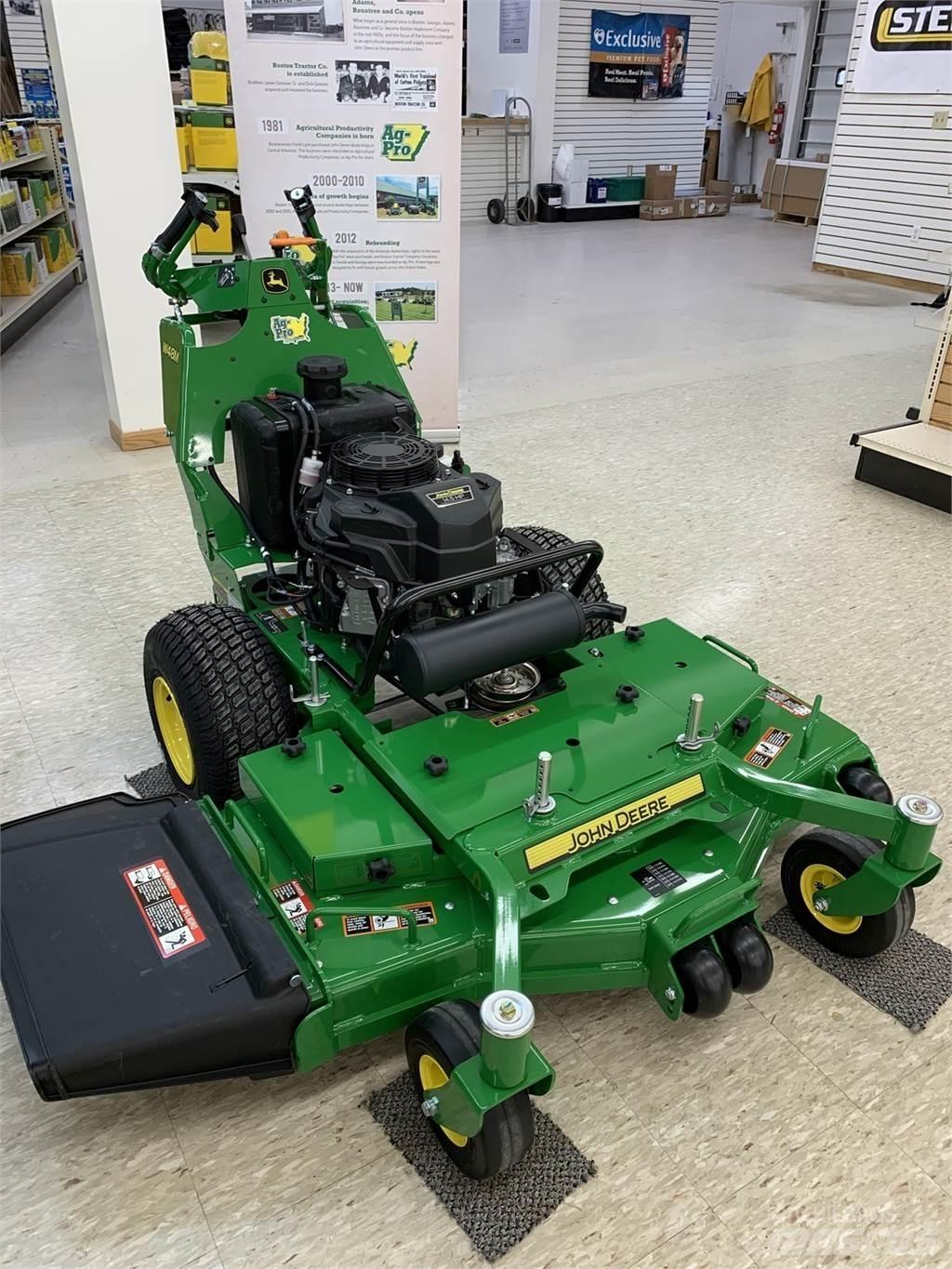 John Deere W48M Corta-Relvas walk-behind