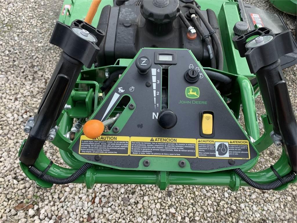 John Deere W52R Corta-Relvas walk-behind
