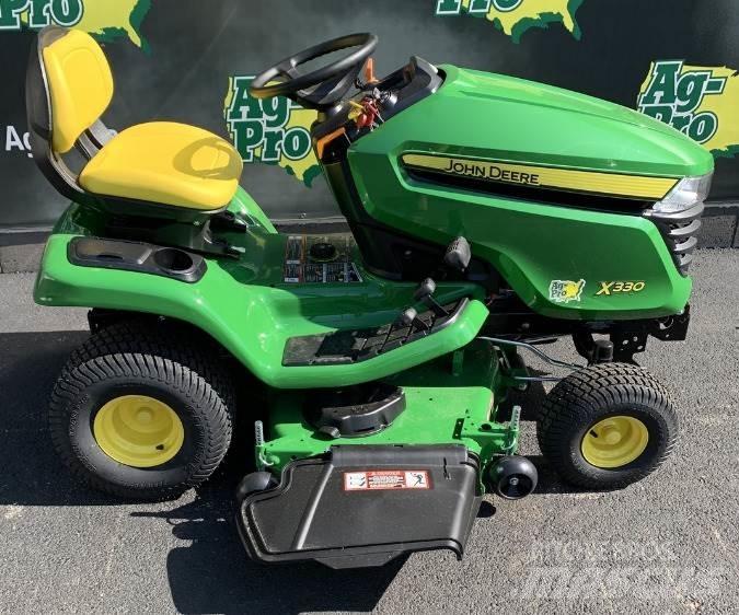 John Deere X330 Tractores compactos