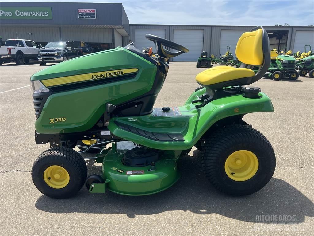 John Deere X330 Tractores compactos