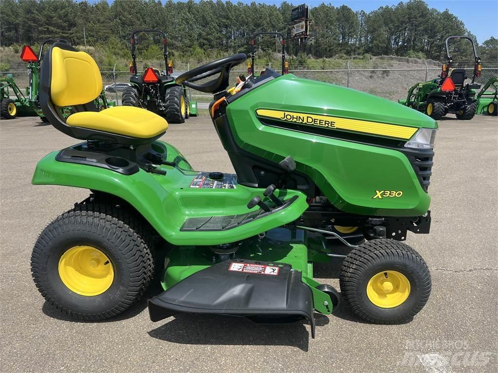 John Deere X330 Tractores compactos