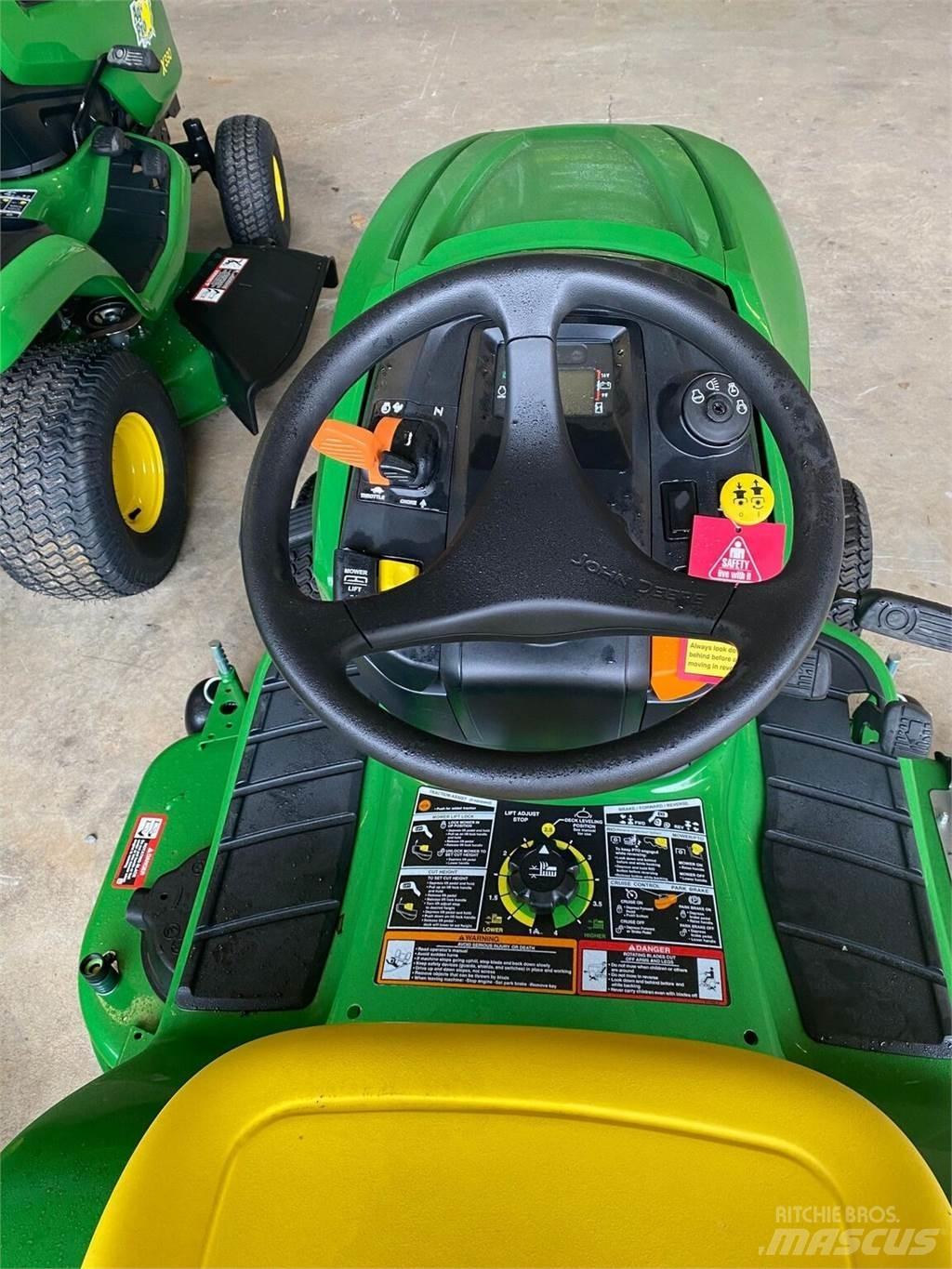 John Deere X330 Tractores compactos