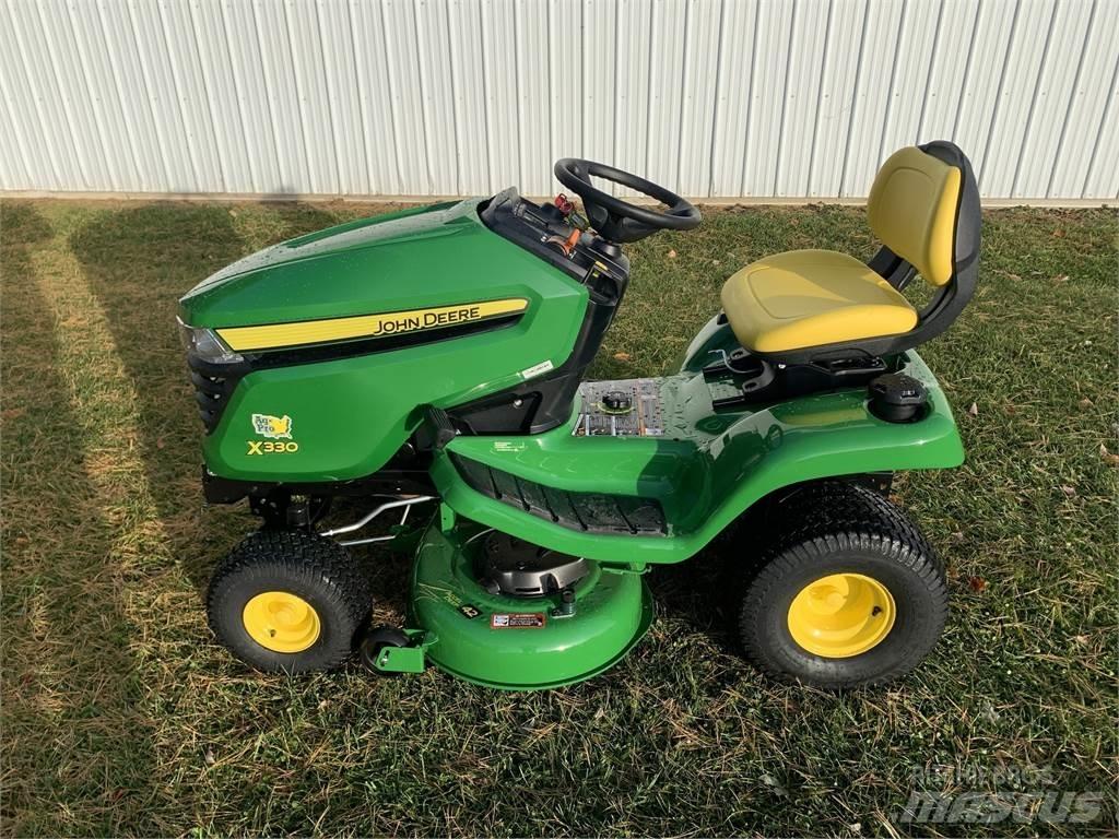 John Deere X330 Tractores compactos