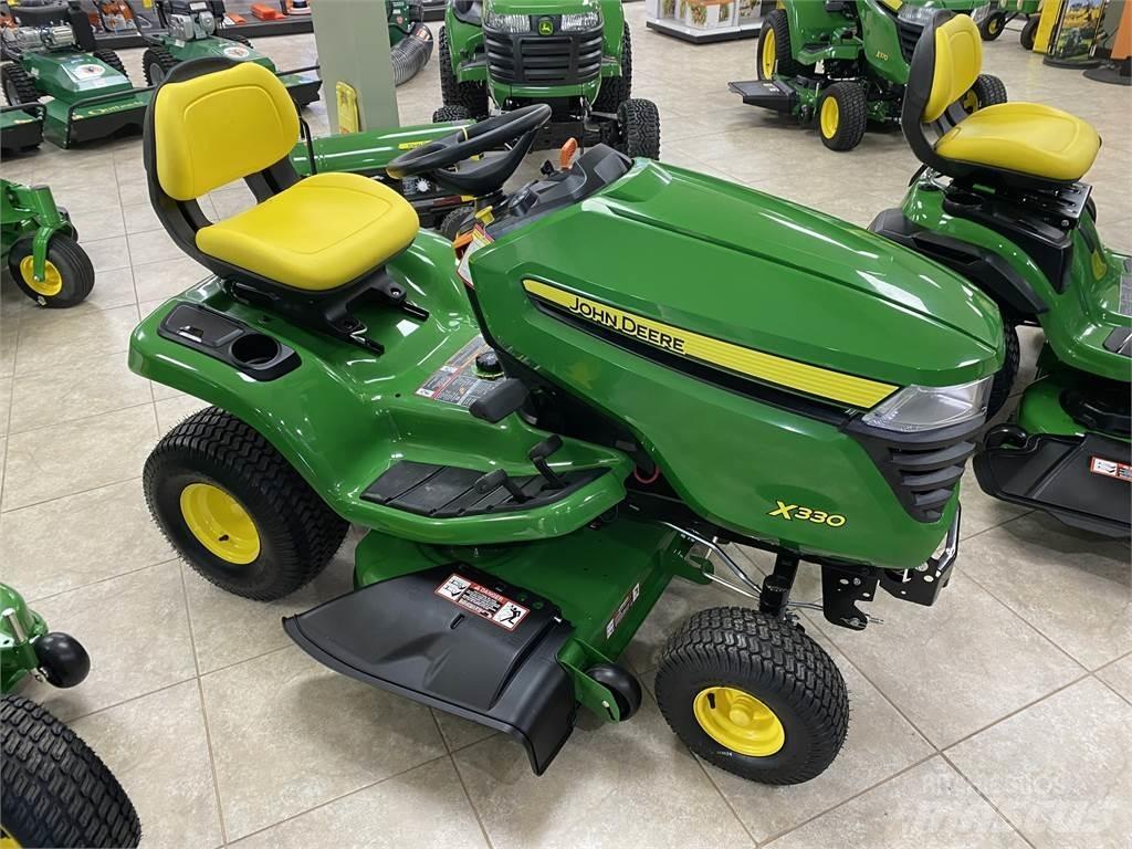 John Deere X330 Tractores compactos