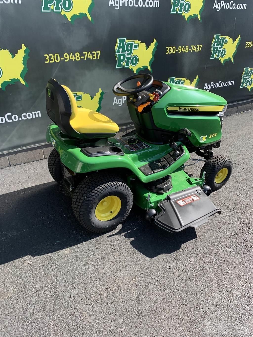 John Deere X330 Tractores compactos