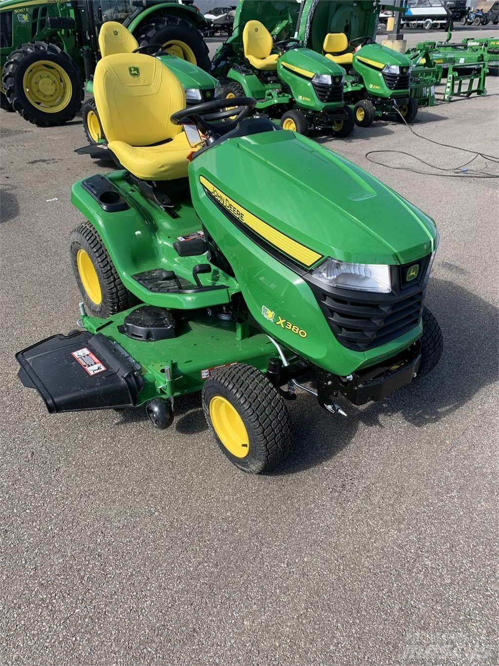 John Deere X380 Tractores compactos