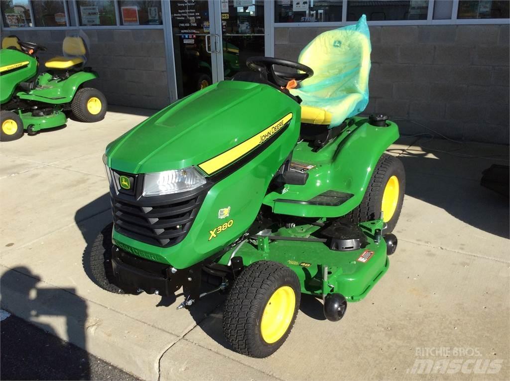John Deere X380 Tractores compactos