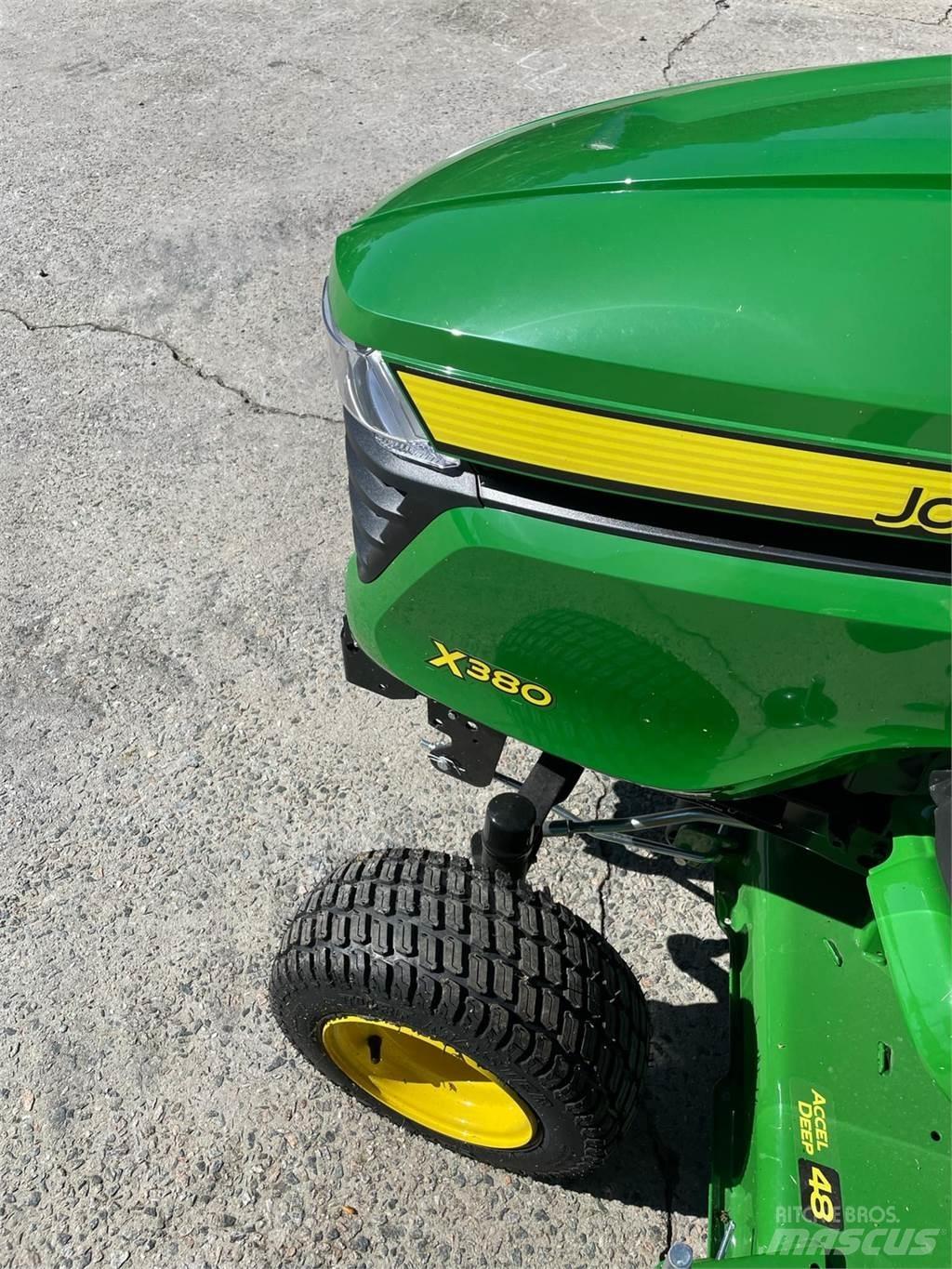 John Deere X380 Tractores compactos