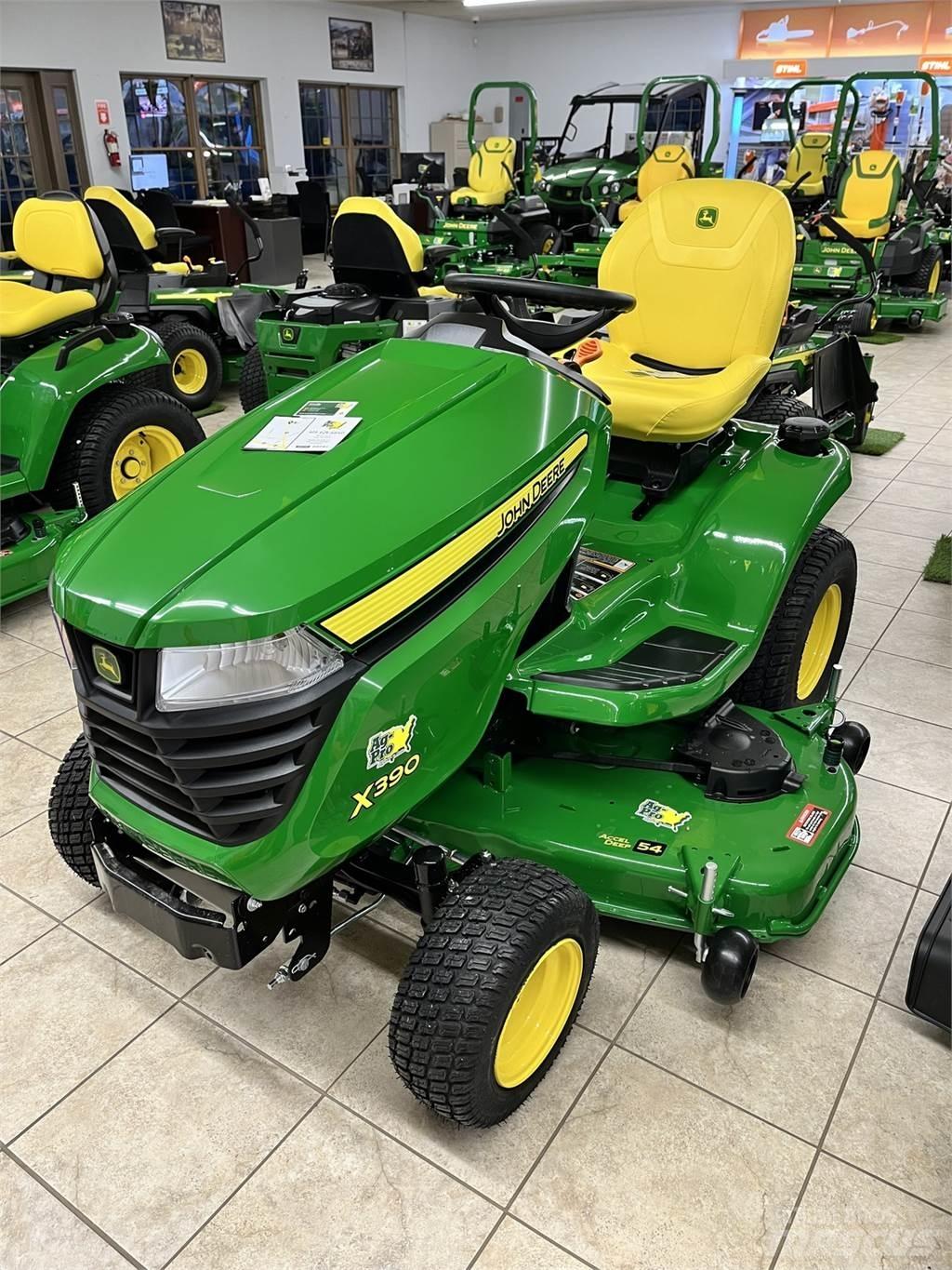 John Deere X390 Tractores compactos