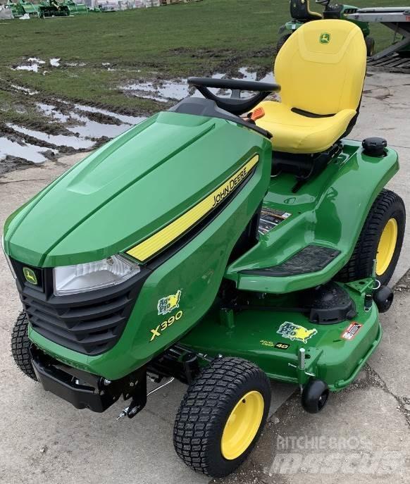 John Deere X390 Tractores compactos