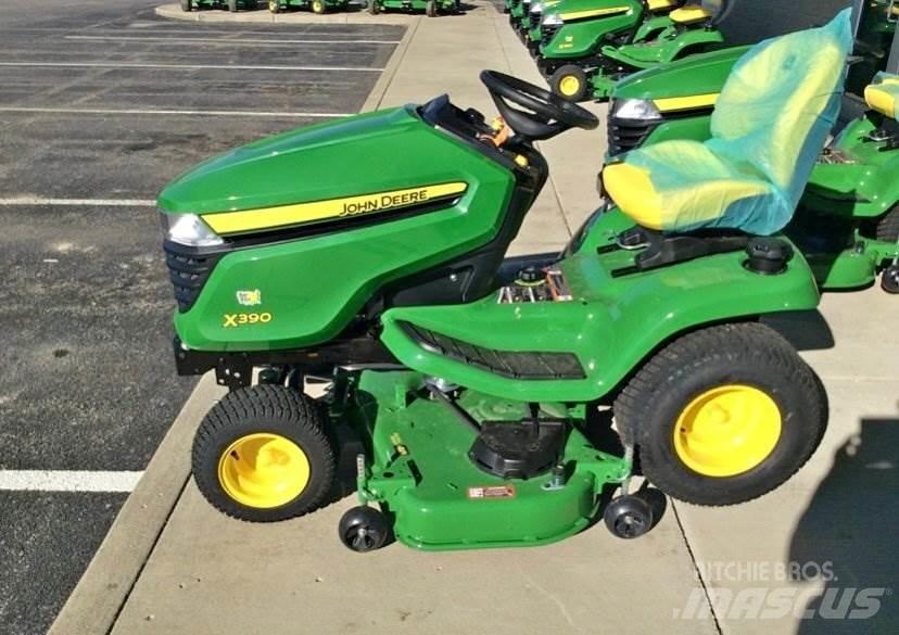 John Deere X390 Tractores compactos