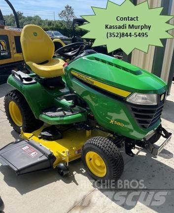 John Deere X580 Tractores compactos