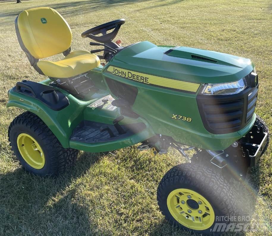 John Deere X738 Tractores compactos
