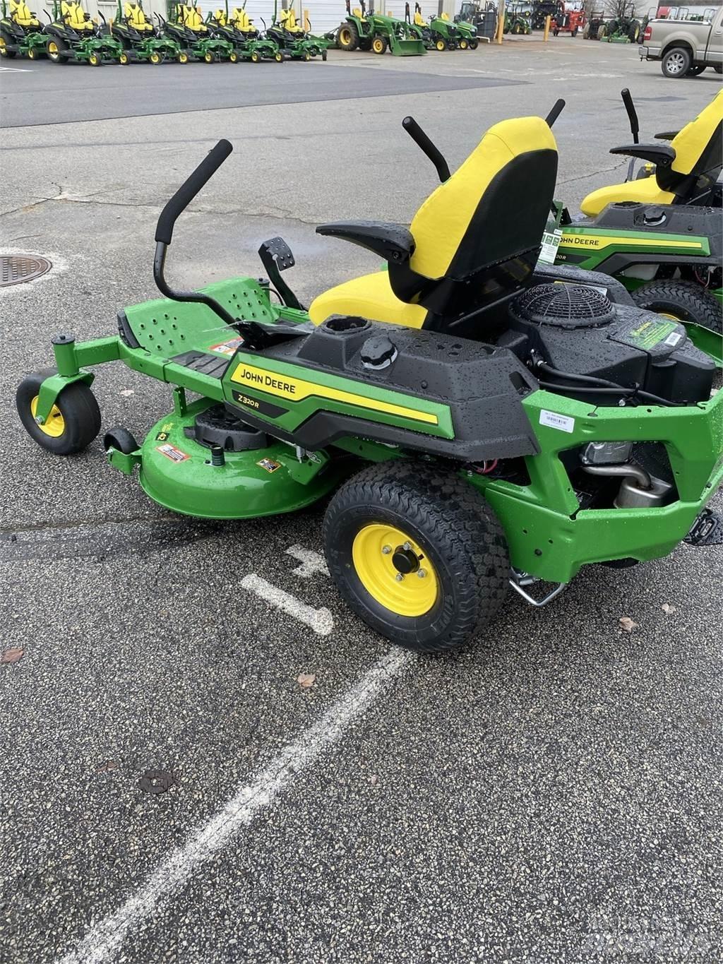 John Deere Z320R Corta-Relvas Zero turn
