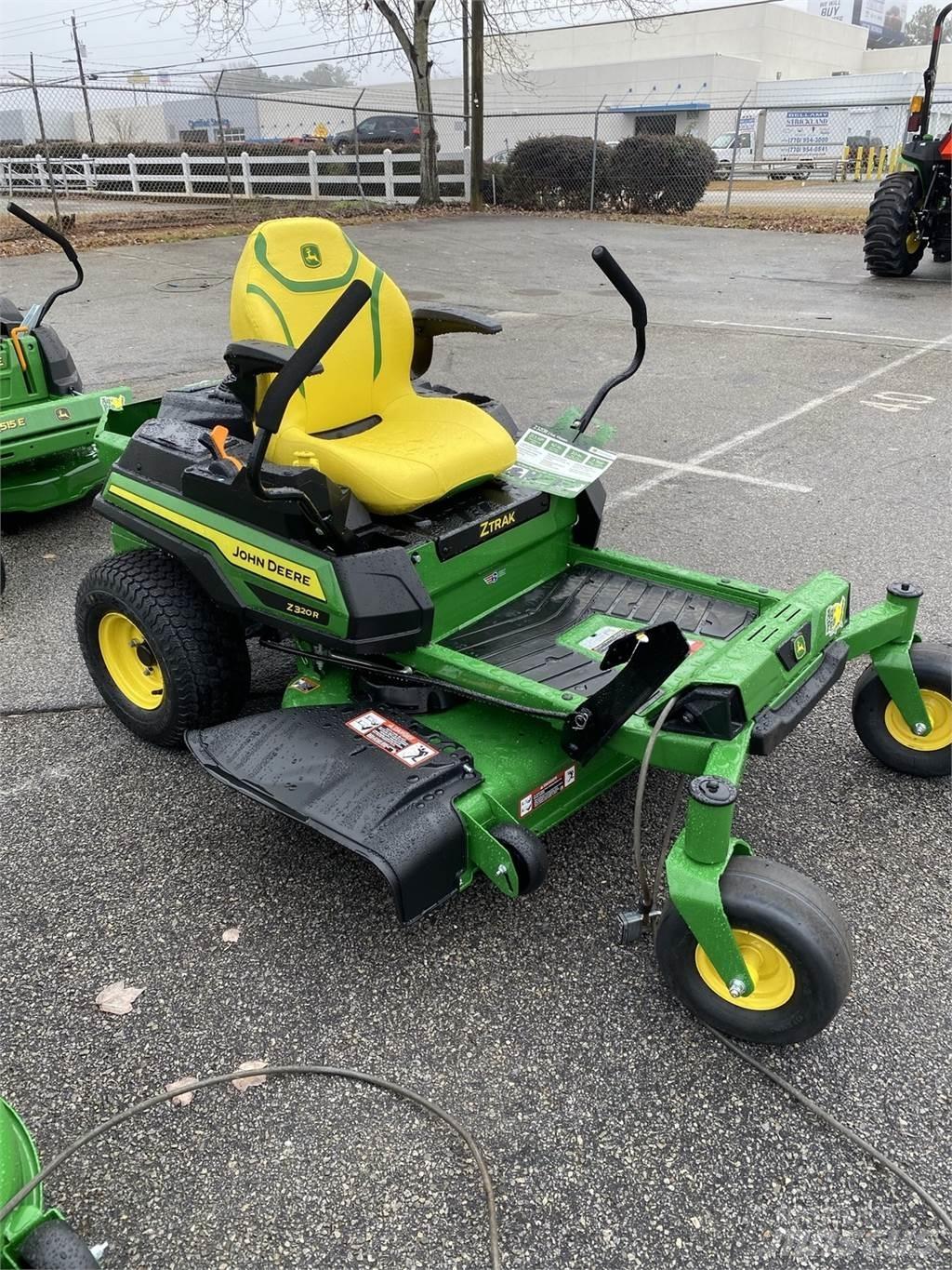 John Deere Z320R Corta-Relvas Zero turn