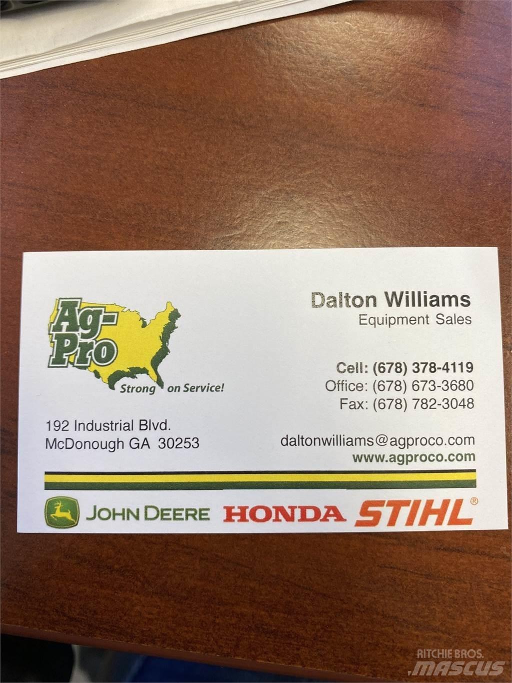 John Deere Z320R Corta-Relvas Zero turn