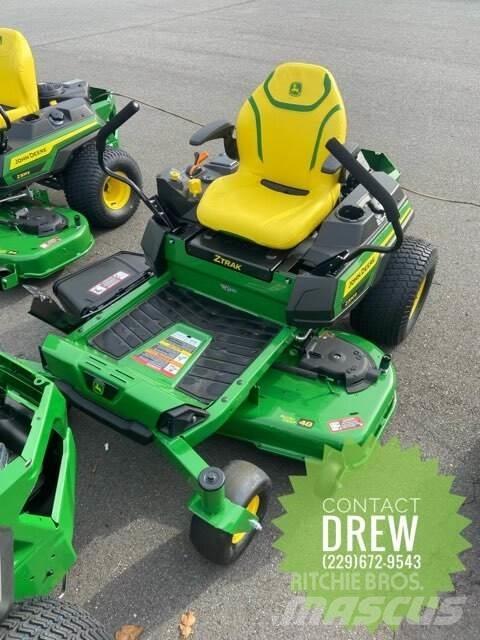 John Deere Z330R Corta-Relvas Zero turn