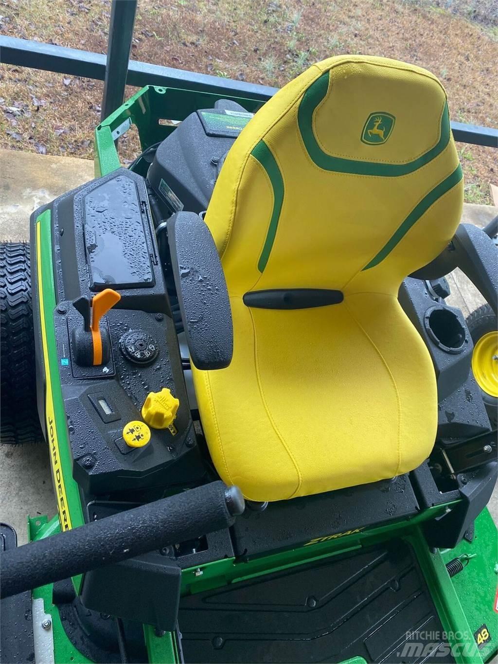 John Deere Z330R Corta-Relvas Zero turn